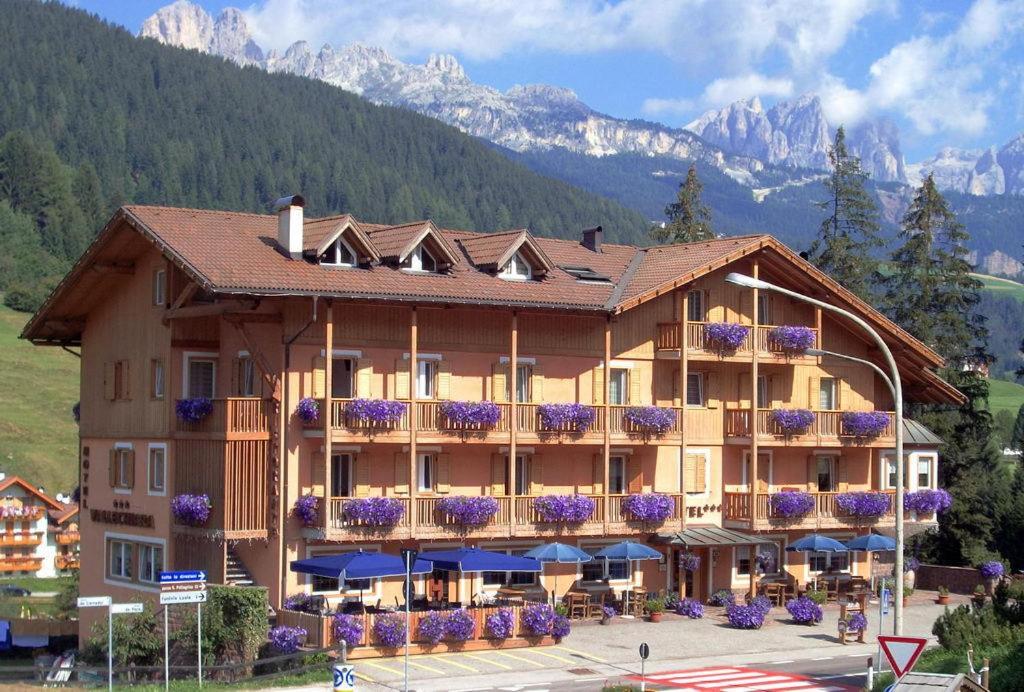 Hotel Vallechiara Moena Eksteriør bilde