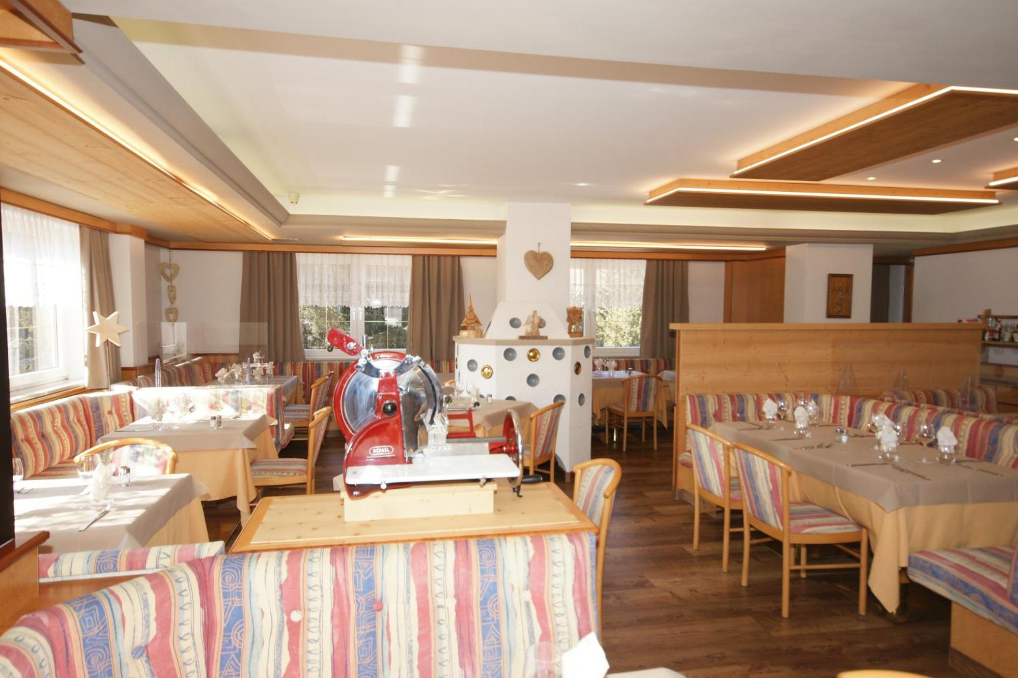Hotel Vallechiara Moena Eksteriør bilde