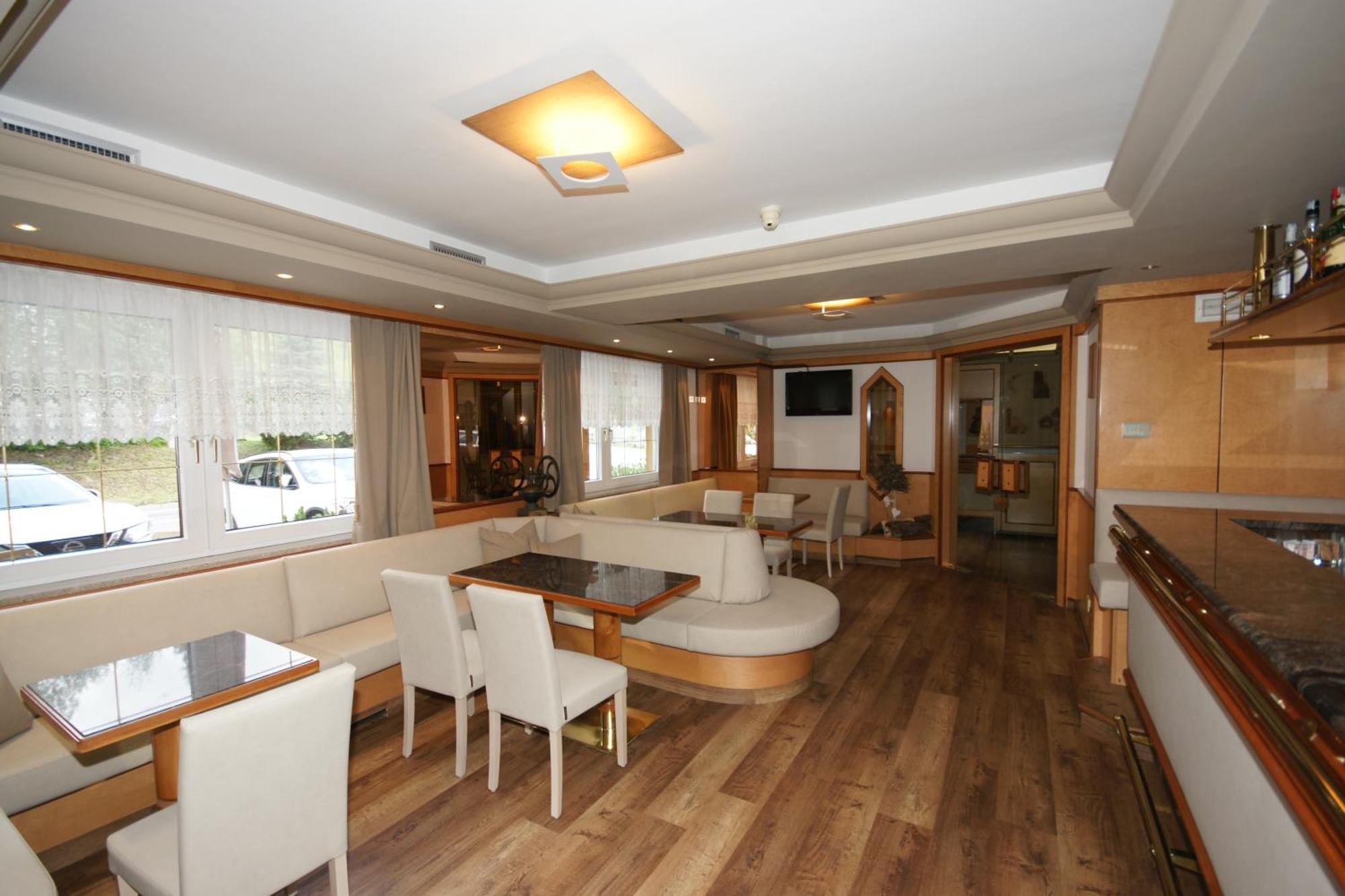 Hotel Vallechiara Moena Eksteriør bilde